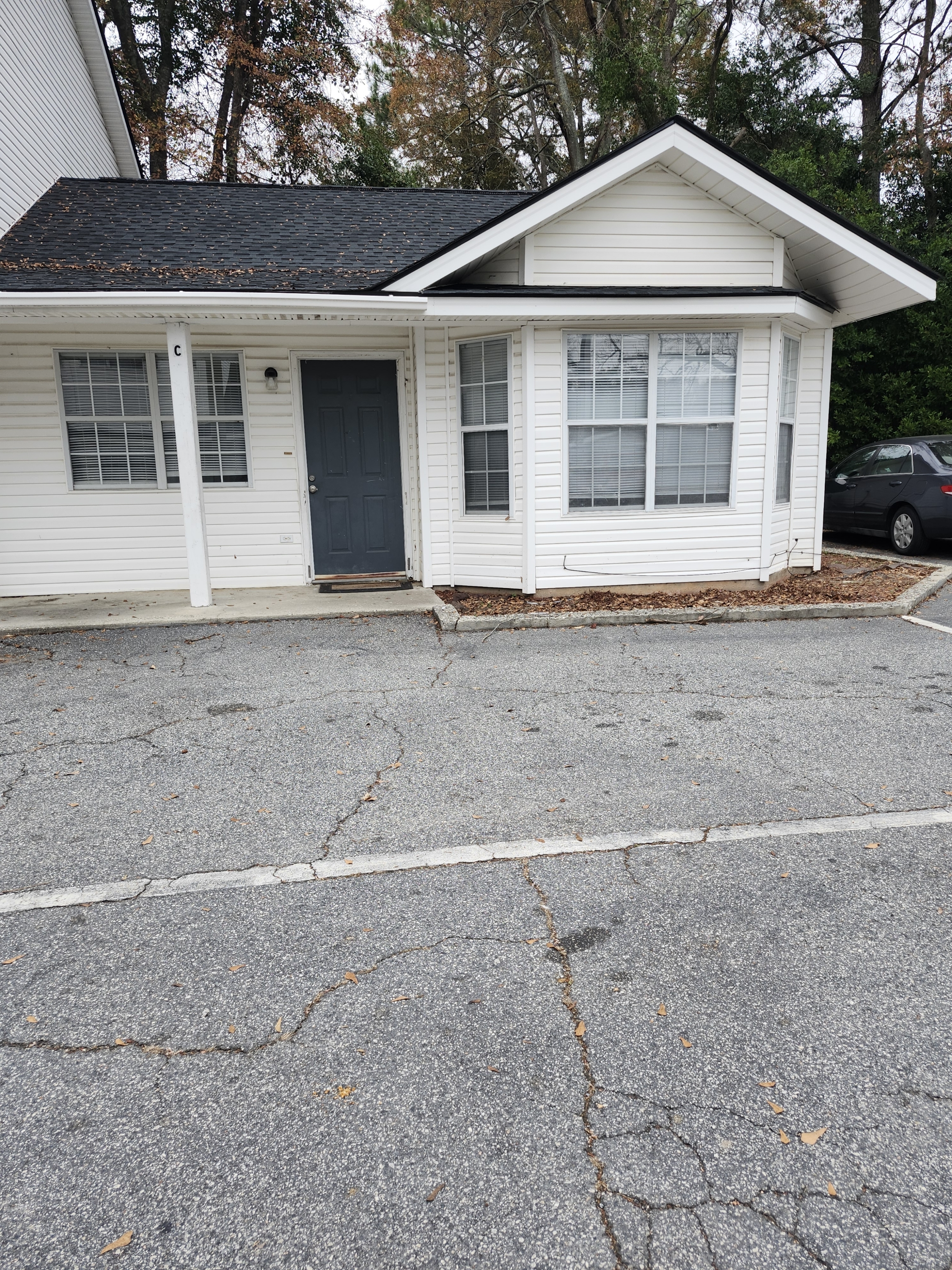101 Thames Rd - C - 101
