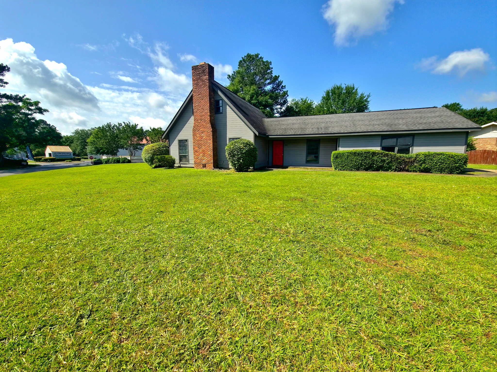 300 Esplanade Dr